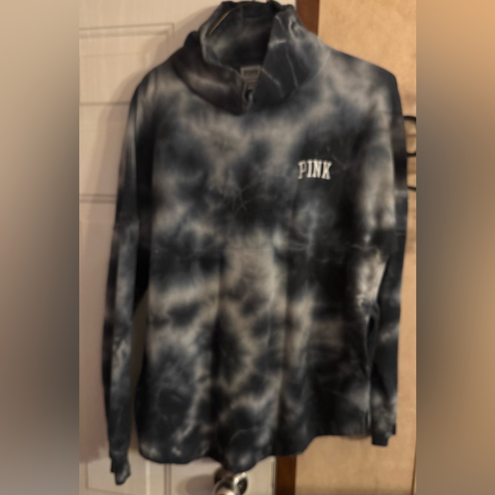 PINK Victoria's Secret women Turtleneck Sweater - Black and Gray Tie-Dye